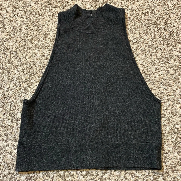 Victoria’s Secret Charcoal Grey Knit Hater with Hook Closure Back - Picture 4 of 7